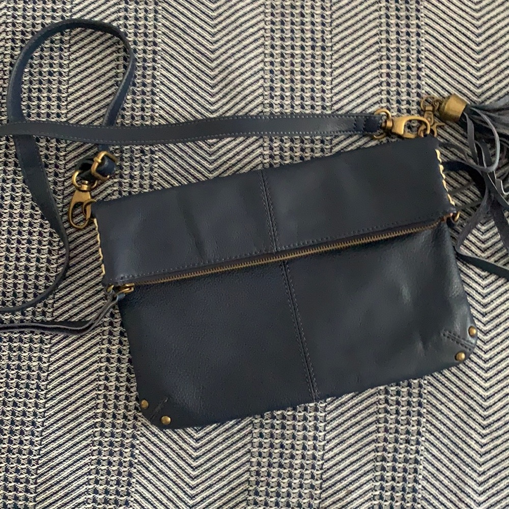 Crossbody purse
